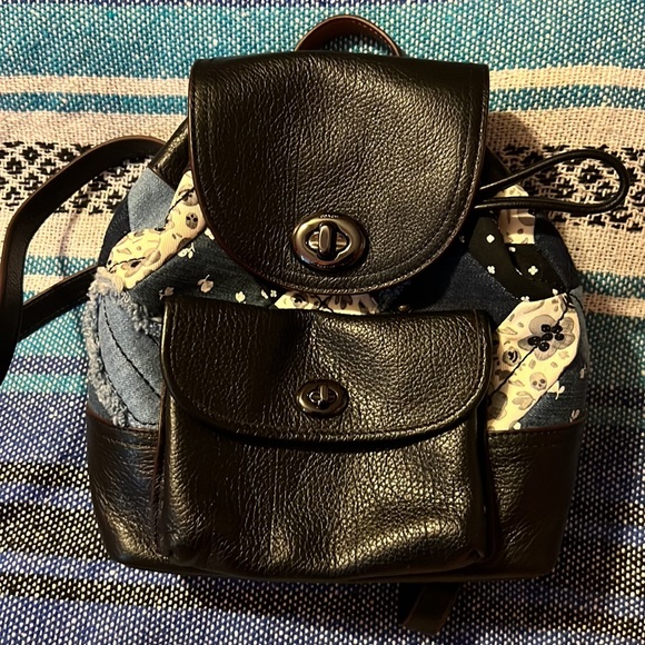 Coach Backpack Daypack - Picture 7 of 7